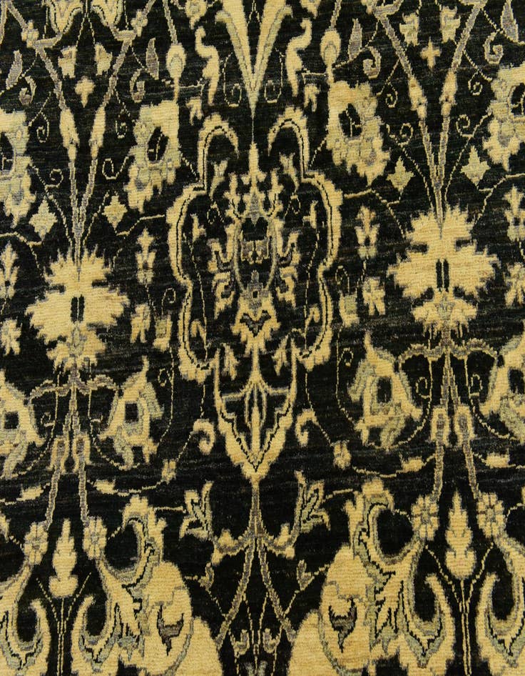 Detail image of 4' 10 x 6' 8  Hand Knotted Peshawar Ziegler Rug