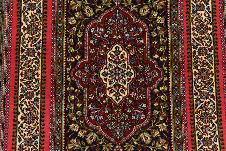 4' 7 x 6' 10 Hand Knotted Qom Persian Rug
