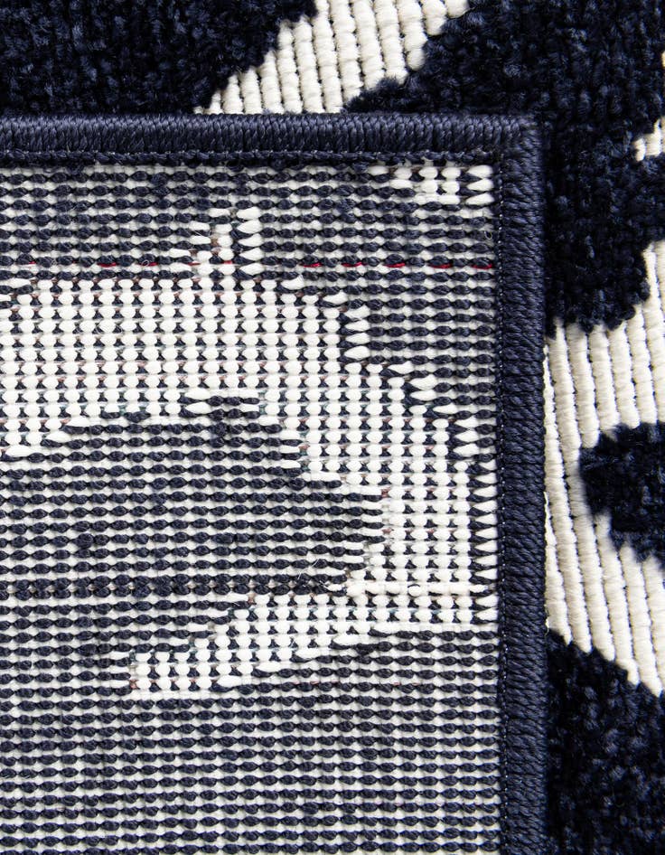 Detail image of 4' x 6' Easy-Clean Sabrina Soto Indoor / Outdoor Rug