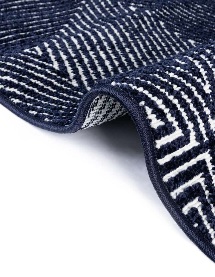 4' x 6' Easy-Clean Sabrina Soto Indoor / Outdoor Rug