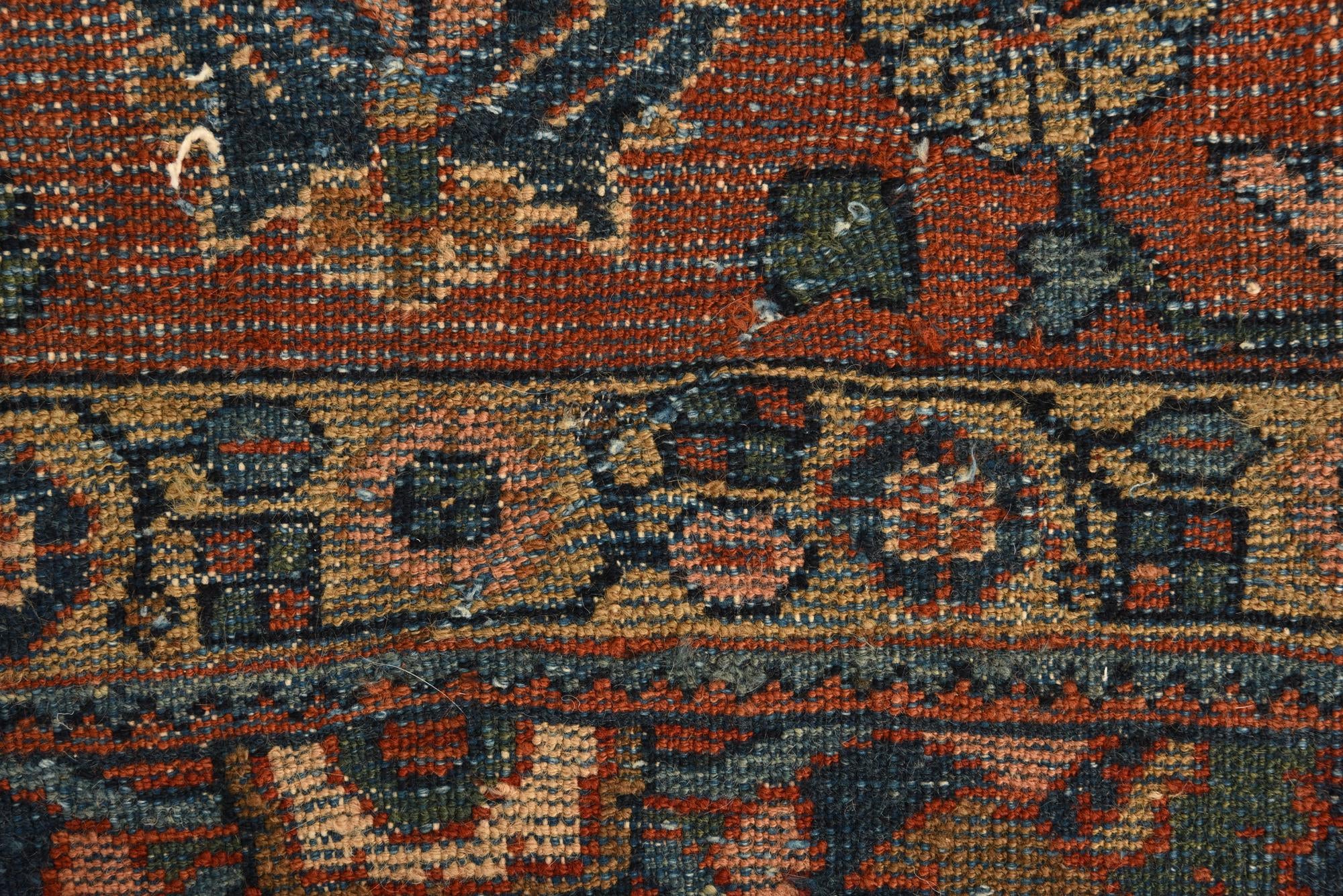 8' 7 x 12' 6 Hand Knotted Sarough Persian Wool Rug