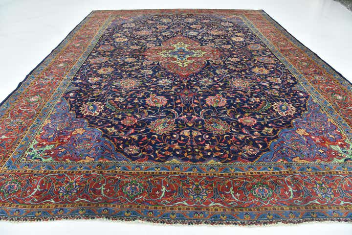 10' 2 x 13' 2 Hand Knotted Sarough Persian Wool Rug