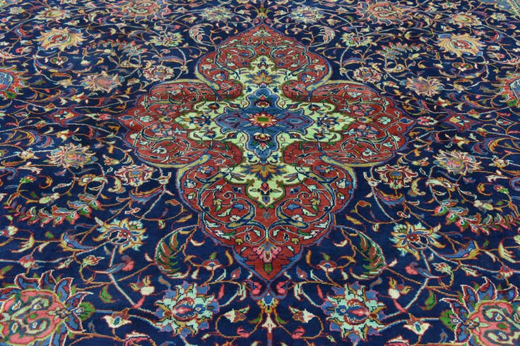 Detail image of 10' 2 x 13' 2 Hand Knotted Sarough Persian Wool Rug