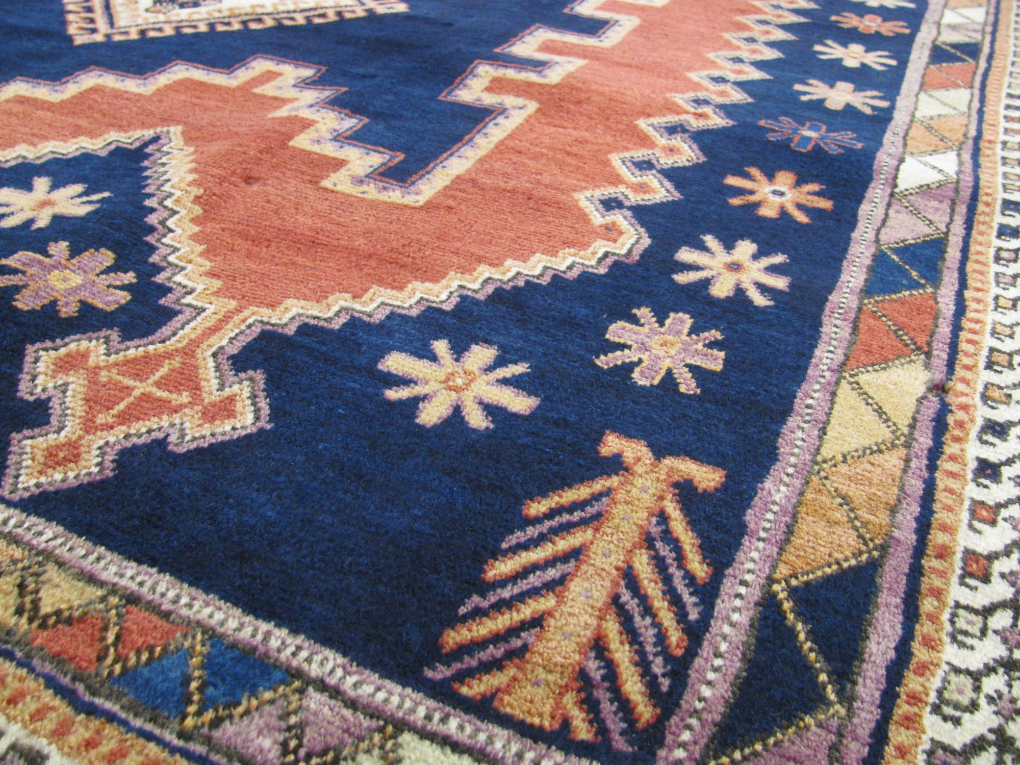 5' 5 x 7' 6 Hand Knotted Sirjan Persian Wool Rug