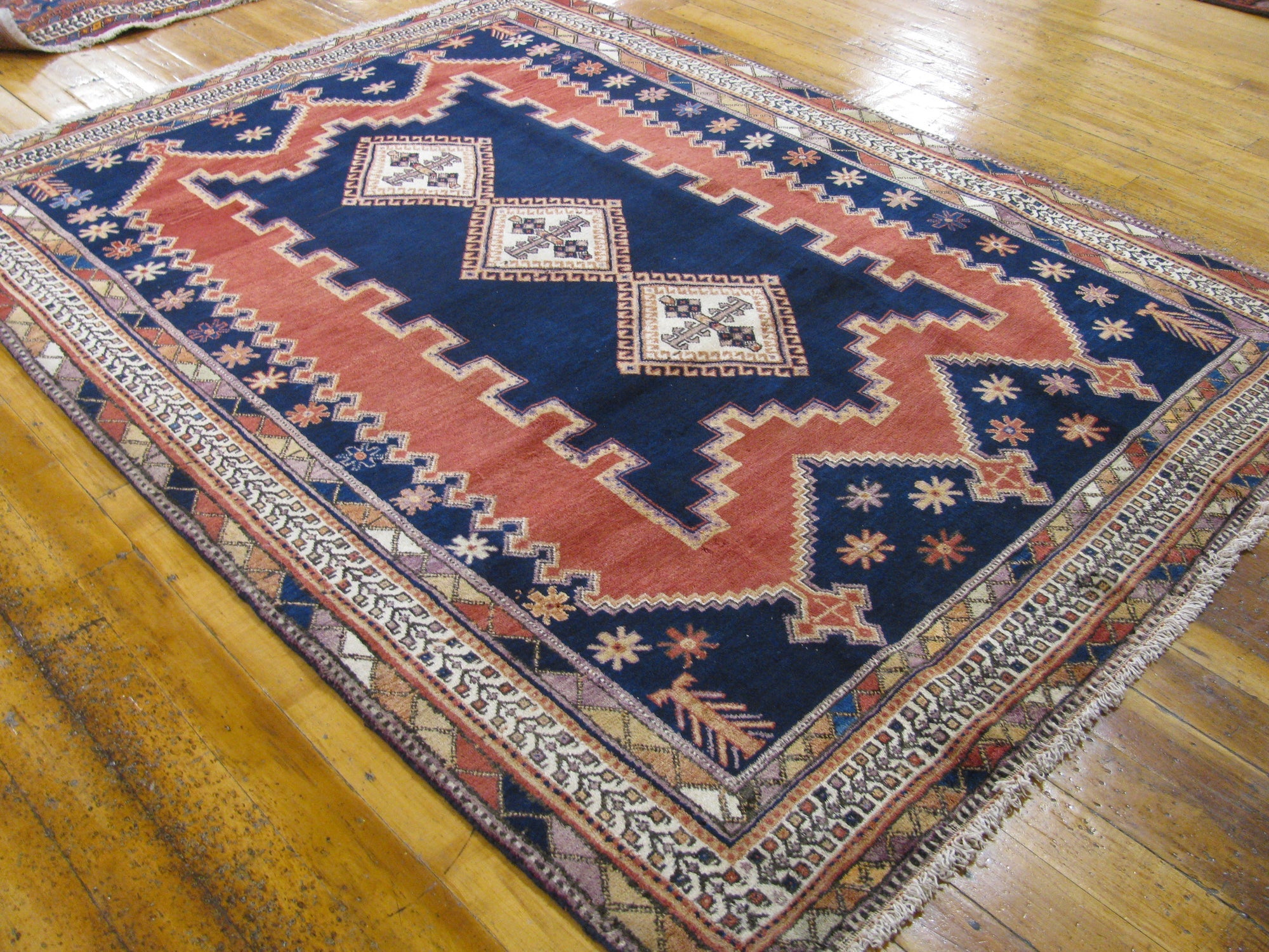 5' 5 x 7' 6 Hand Knotted Sirjan Persian Wool Rug