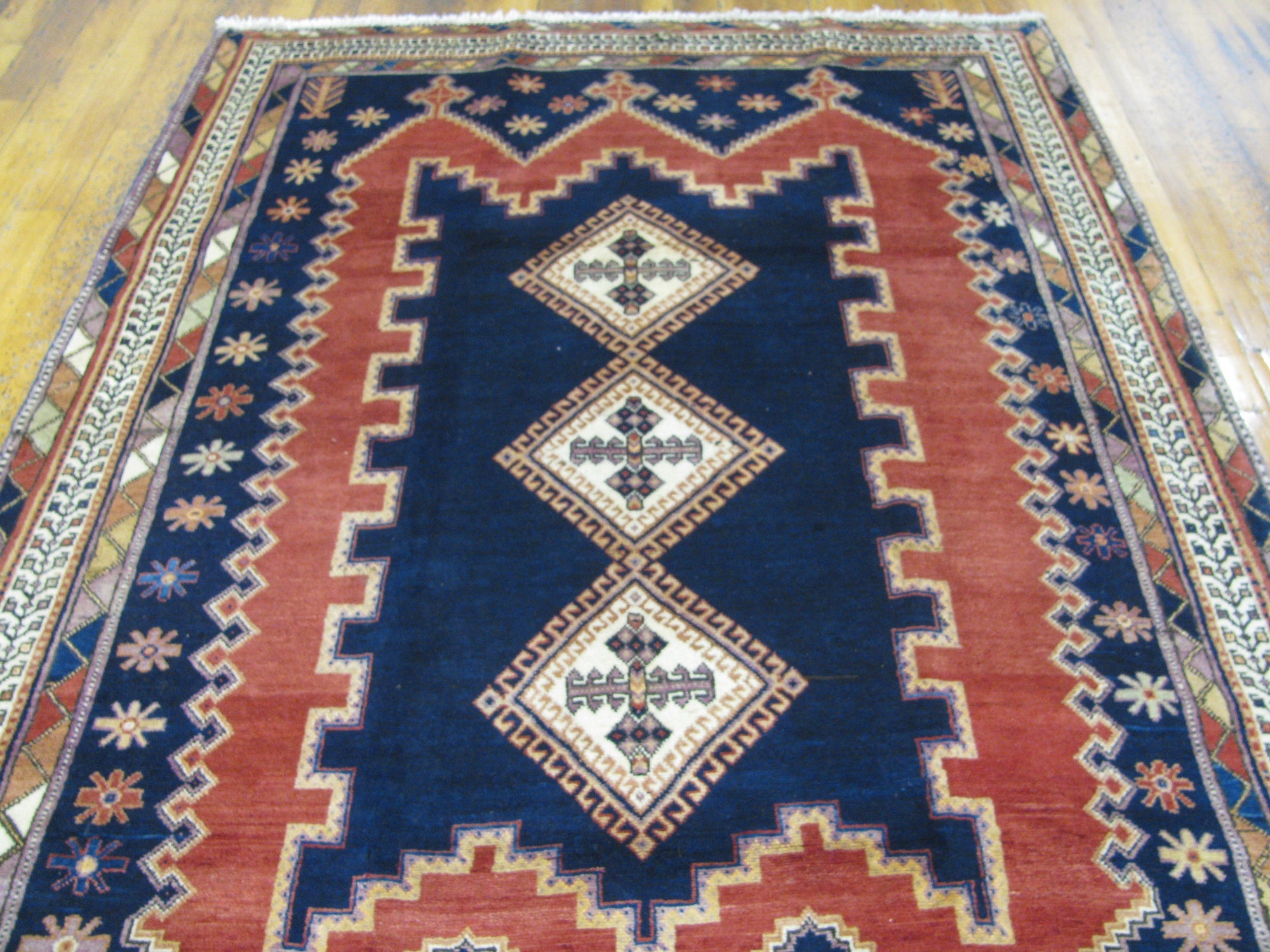 5' 5 x 7' 6 Hand Knotted Sirjan Persian Wool Rug