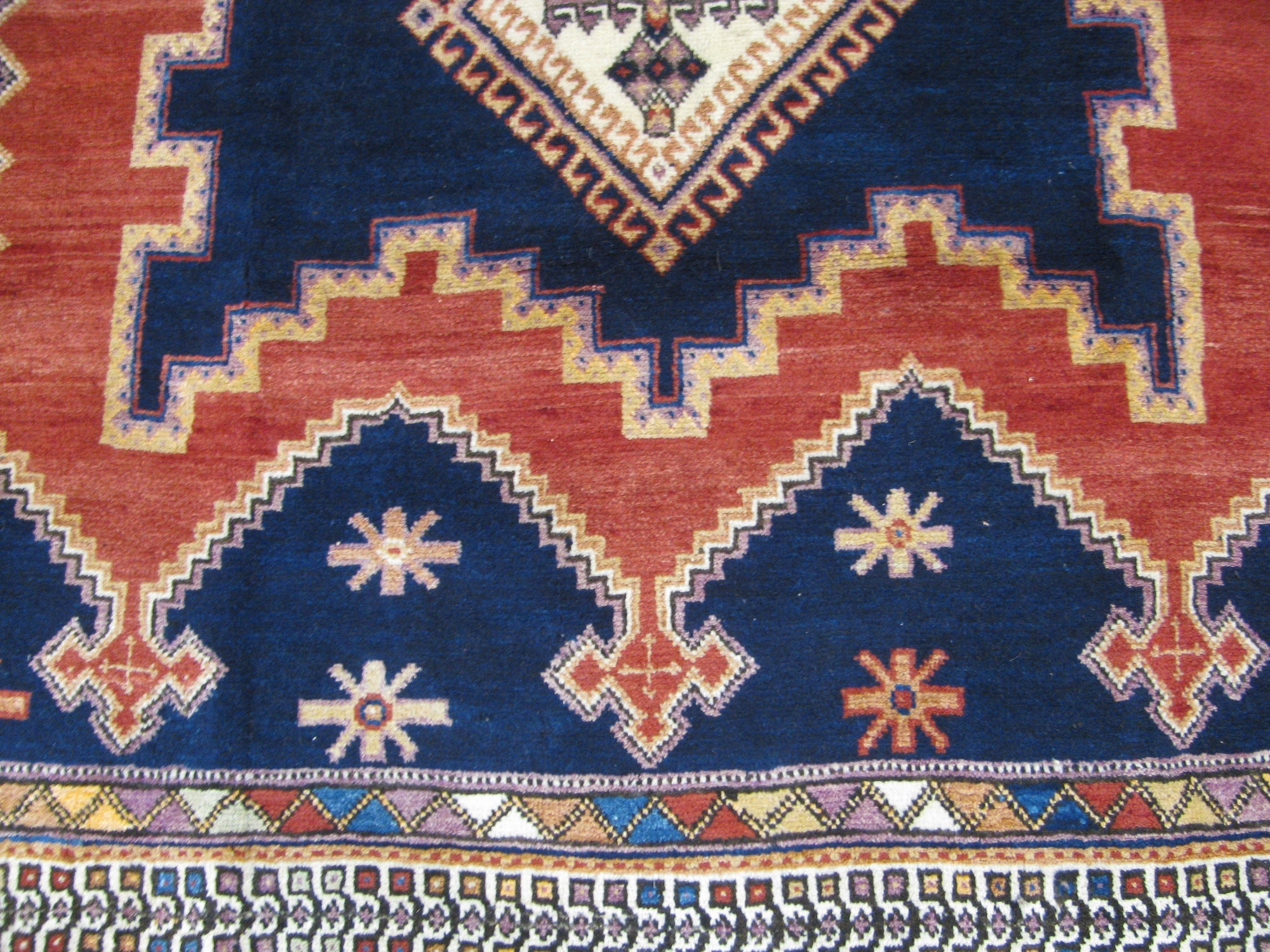 5' 5 x 7' 6 Hand Knotted Sirjan Persian Wool Rug