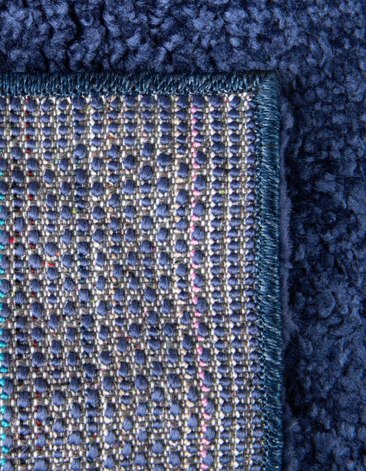 Detail image of 7' x 10' Solid Frieze Rug