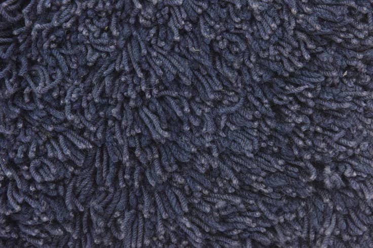 Detail image of 4' 8 x 6' 4 Solid Shag Rug