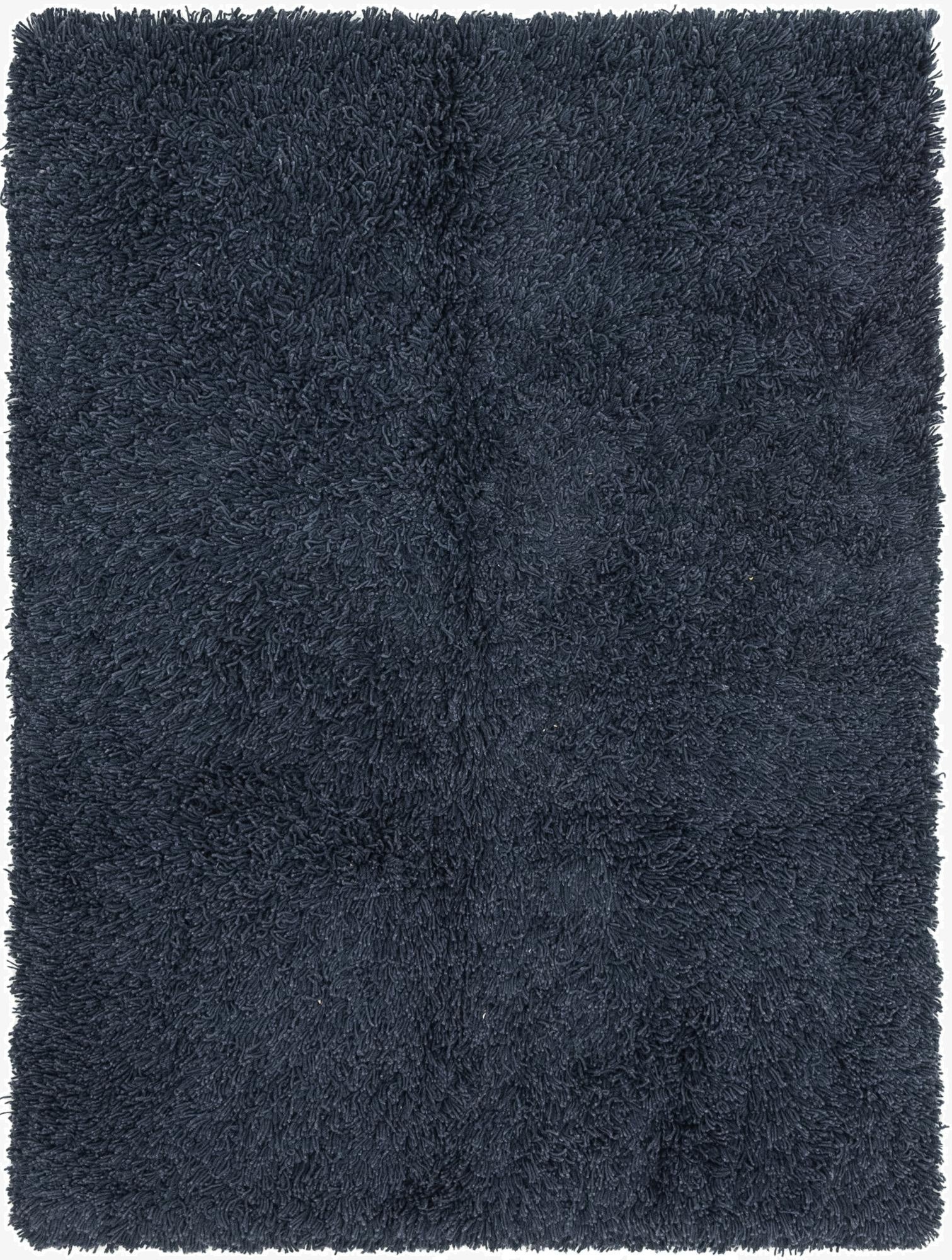 4' 8 x 6' 4 Solid Shag Rug