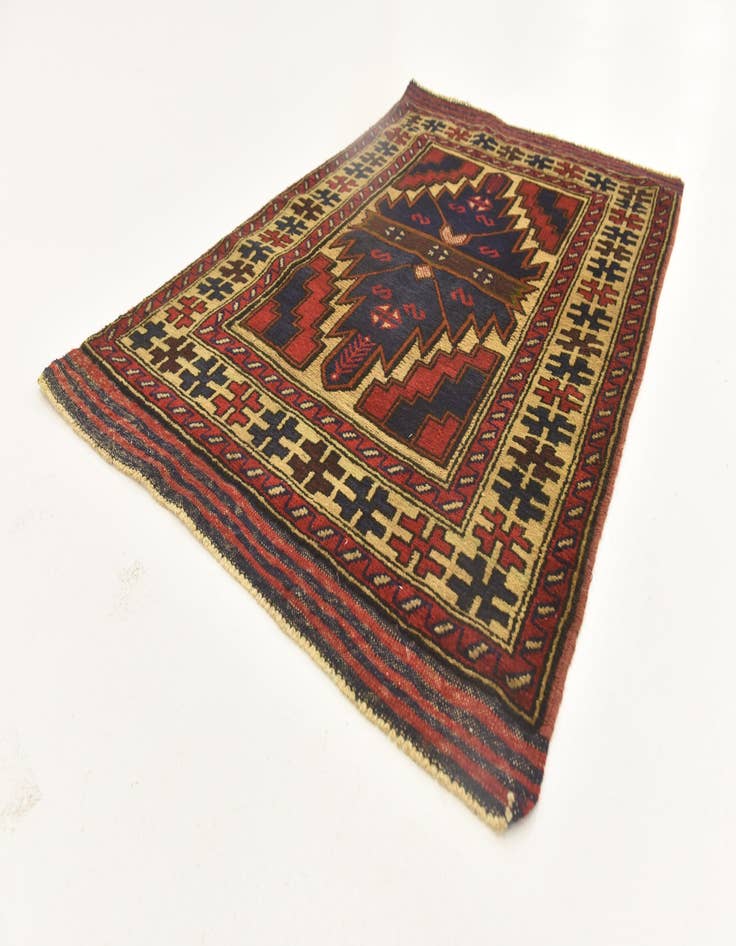 Detail image of 3' x 4' 7  Hand Knotted Sumak Wool Rug