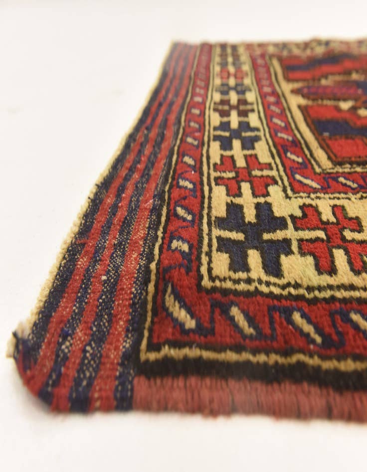 Detail image of 3' x 4' 7  Hand Knotted Sumak Wool Rug