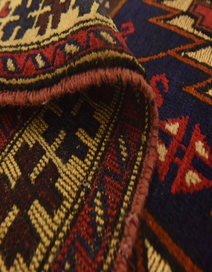 Detail image of 3' x 4' 7  Hand Knotted Sumak Wool Rug