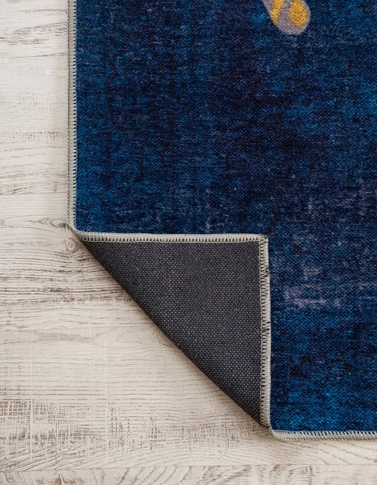 Detail image of 4' x 6' Connecticut The Flag Collection Rug