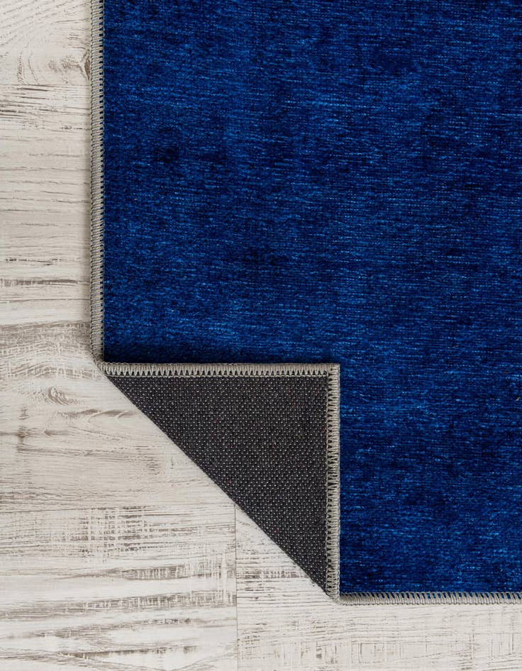 Detail image of 8' x 11' Alaska The Flag Collection Rug