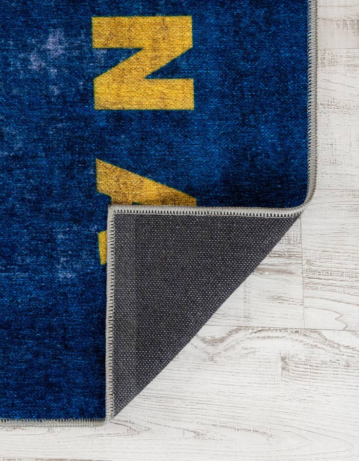 Detail image of 8' x 11' Montana The Flag Collection Rug
