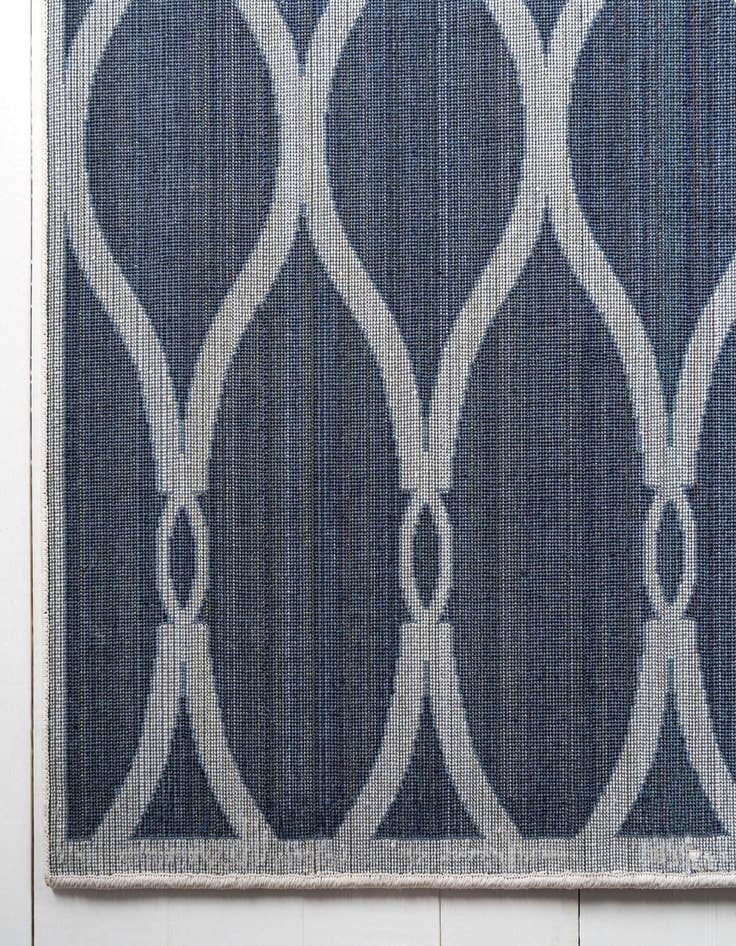 Detail image of 9' x 12' Trellis Rug