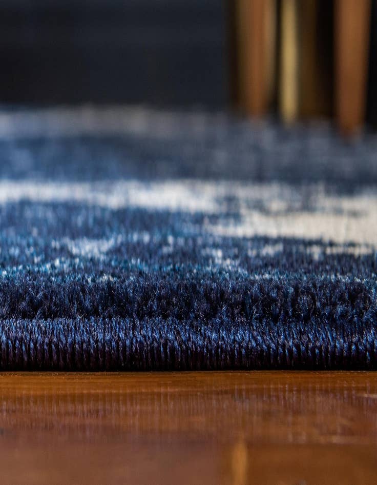 Detail image of 5' x 8' Trellis Rug