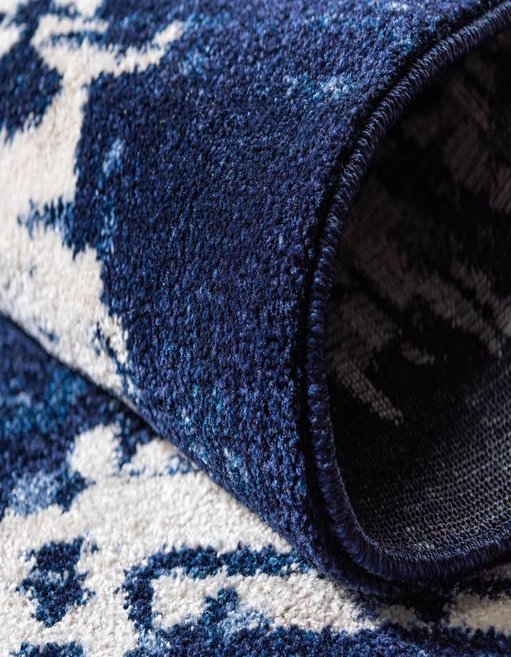 Detail image of 5' x 8' Trellis Rug