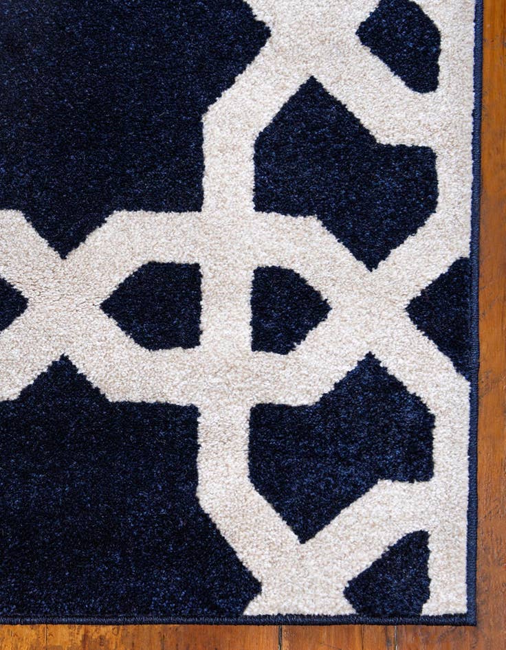Detail image of 9' x 12' Trellis Rug