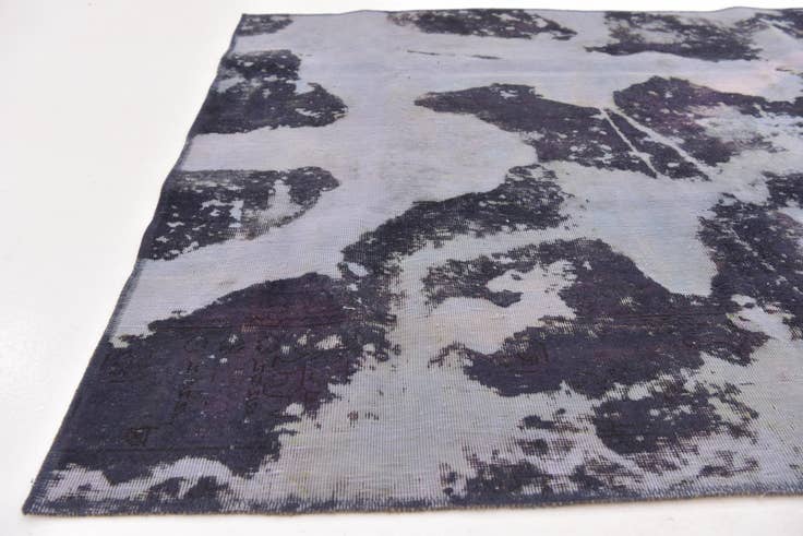 Detail image of 4' 9 x 6' 6 Hand Knotted Ultra Vintage Persian Wool Rug