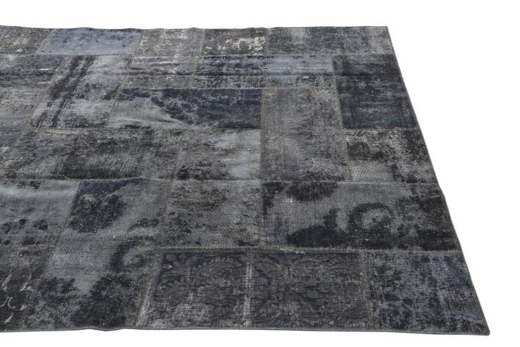 Detail image of 6' 9 x 9' 9 Hand Knotted Ultra Vintage Persian Wool Rug