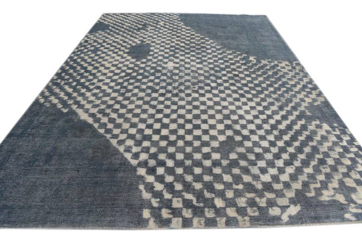 Detail image of 9' 6 x 12' 9 Hand Knotted Ultra Vintage Persian Wool Rug