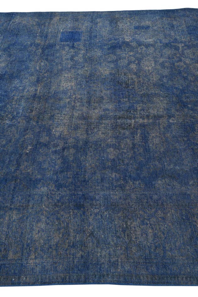 Detail image of 6' 5 x 9' 5 Hand Knotted Ultra Vintage Persian Wool Rug