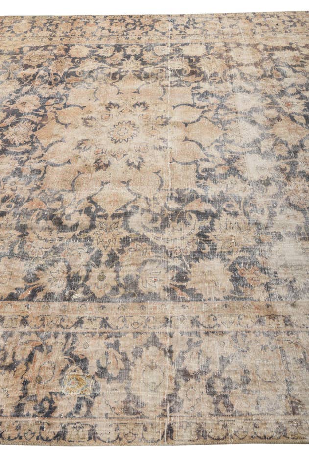 Detail image of 9' 3 x 12' 3 Hand Knotted Ultra Vintage Persian Wool Rug