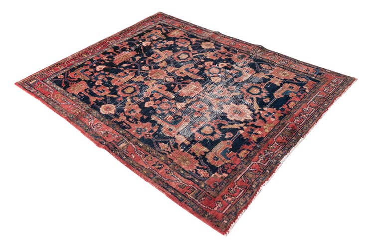 Detail image of 4' 9 x 6' Hand Knotted Ultra Vintage Persian Wool Rug