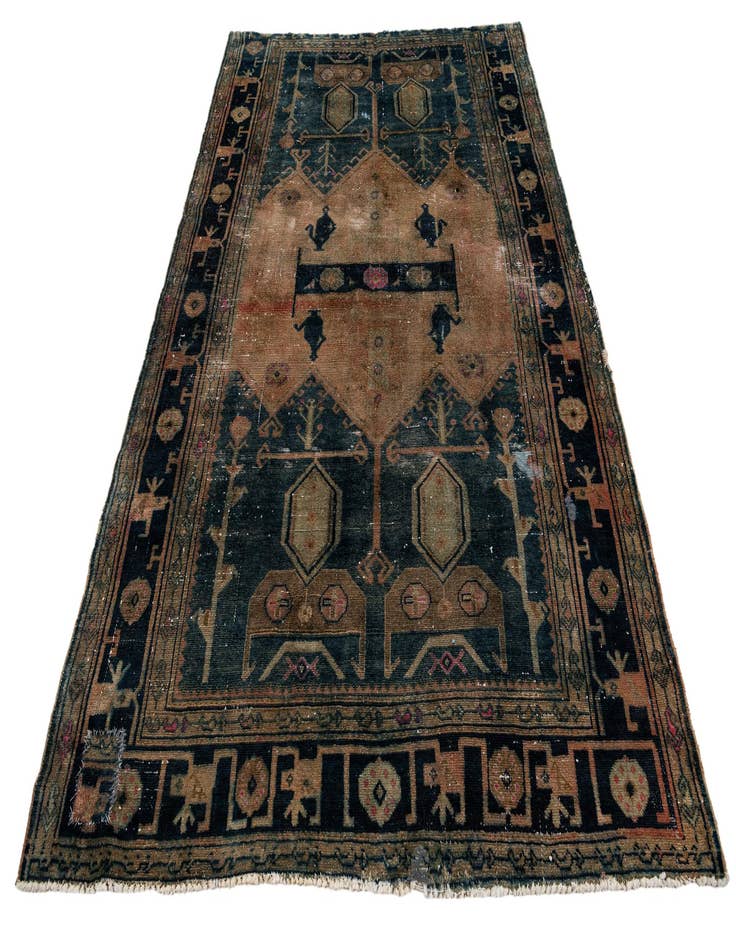 Detail image of 5' x 7' 2  Hand Knotted Ultra Vintage Persian Wool Rug