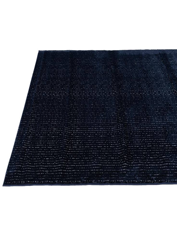 Detail image of Jill Zarin 5' 2 x 7' 6 Uptown Rug