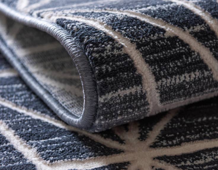 Detail image of 4' x 6' Uptown Fifth Avenue Rug