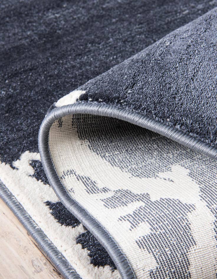 Detail image of 2' x 3' Uptown Carnegie Hill Rug