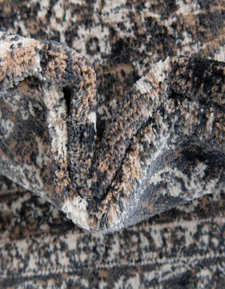 Detail image of Jill Zarin 4' x 6' Uptown Central Park Rug