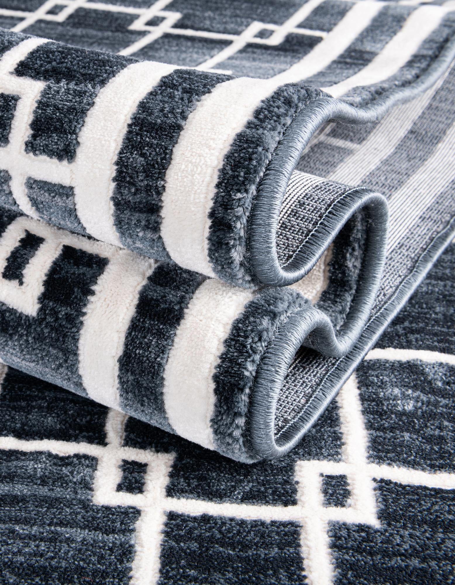 2' x 3' Metropolitan Uptown Rug