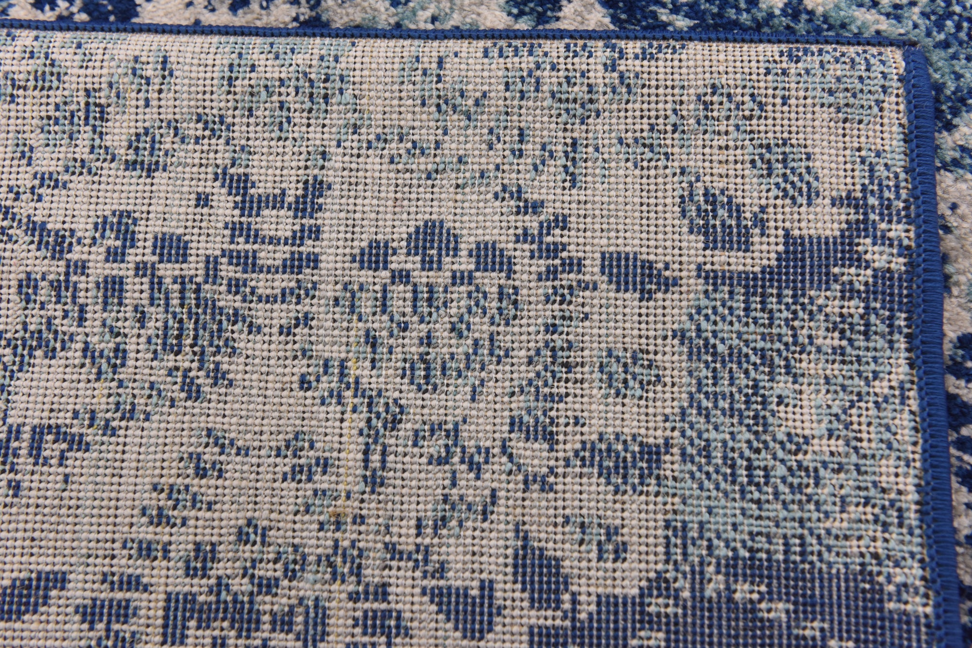 4' x 6' Victoria Rug