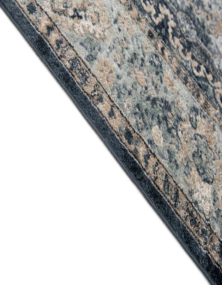 Detail image of 5' x 7' 7 Villa Rug