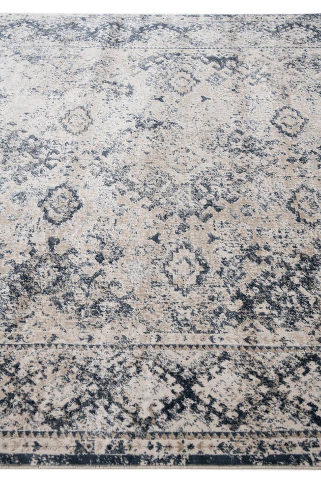 Detail image of 5' x 7' 7 Villa Rug