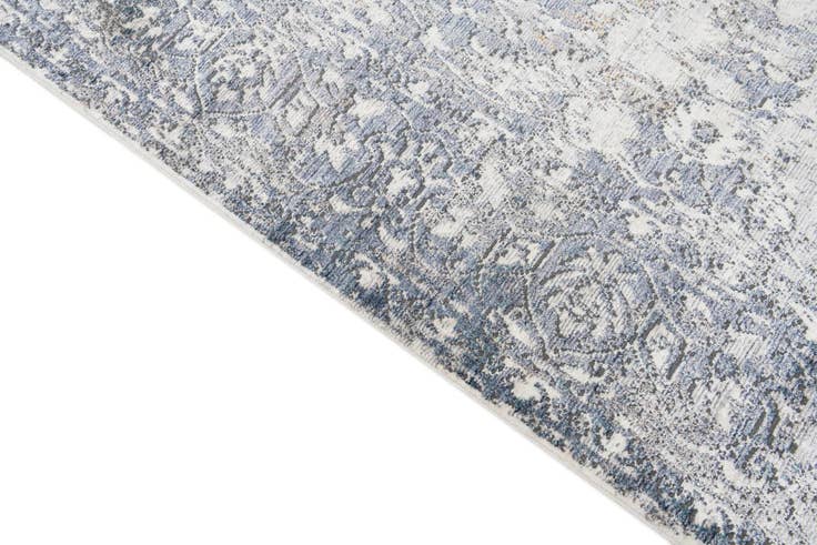 Detail image of 5' 3 x 7' 6 Villa Rug