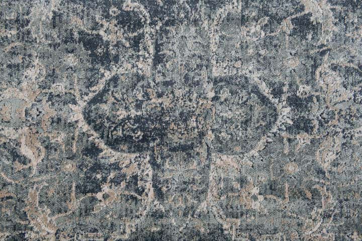 5' 2 x 7' 6 Villa Rug