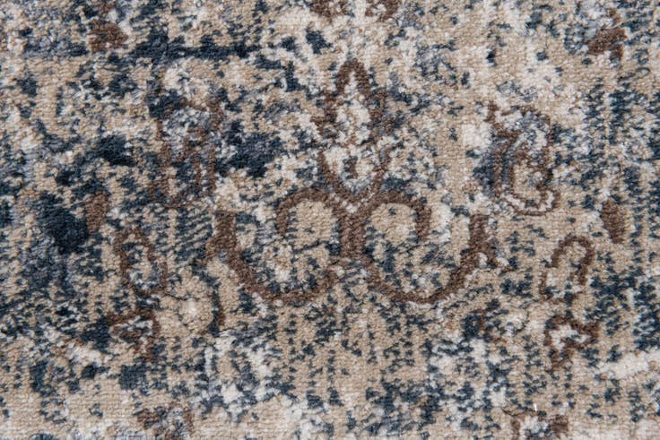 Detail image of 5' 2 x 7' 6 Villa Rug