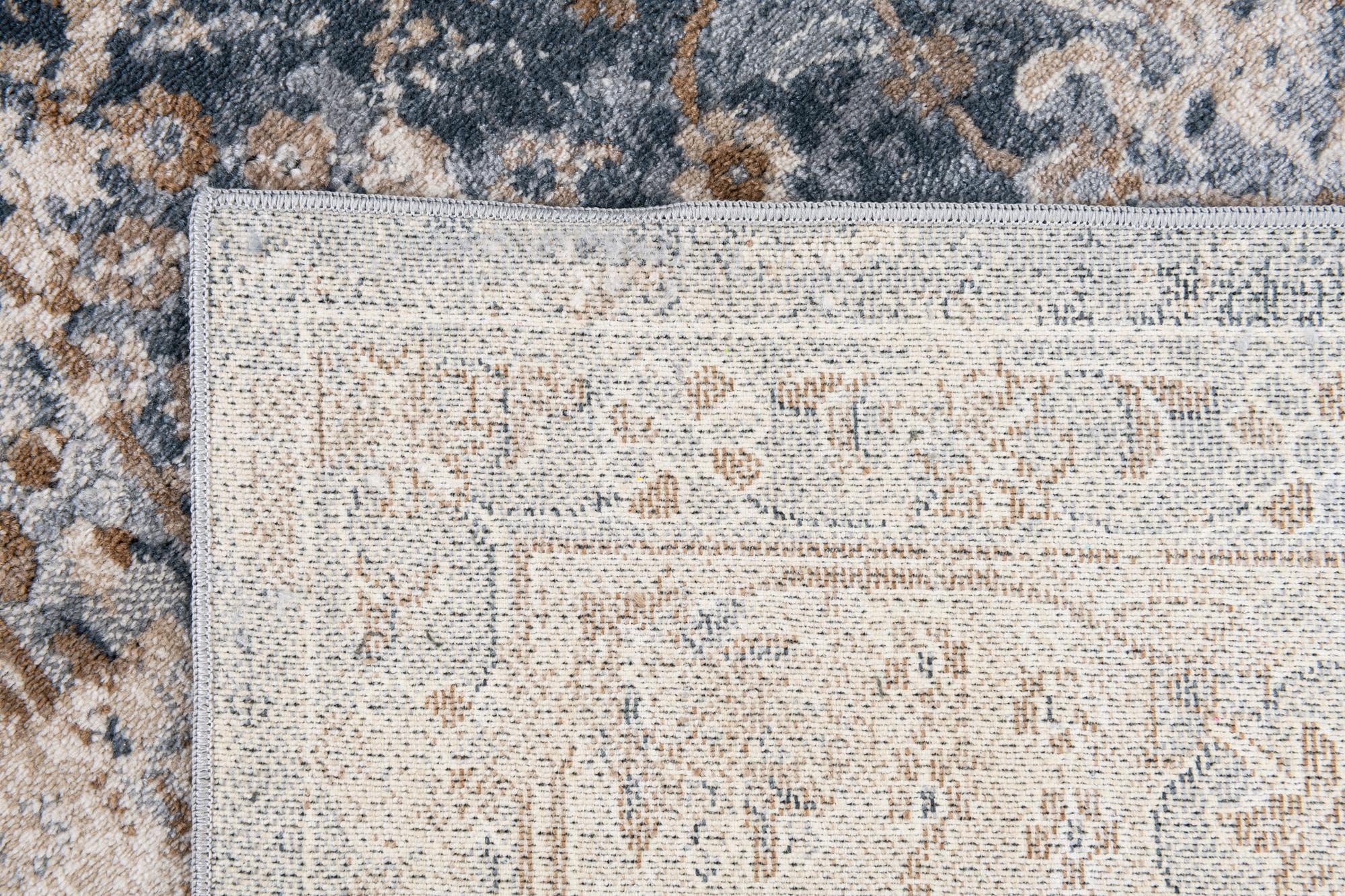 5' x 7' 6 Villa Rug