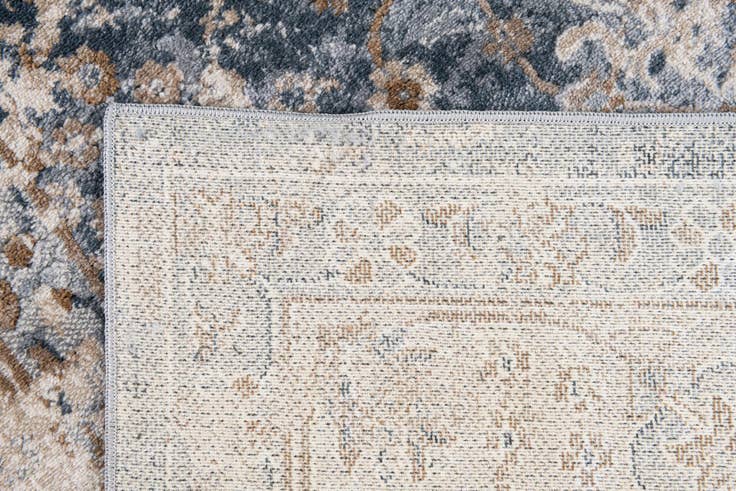 Detail image of 5' x 7' 6 Villa Rug