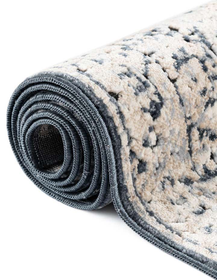 2' x 3' Villa Rug