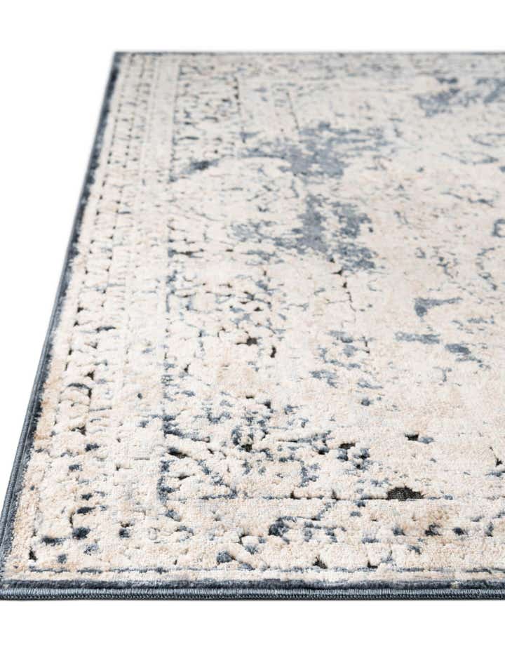 2' x 3' Villa Rug