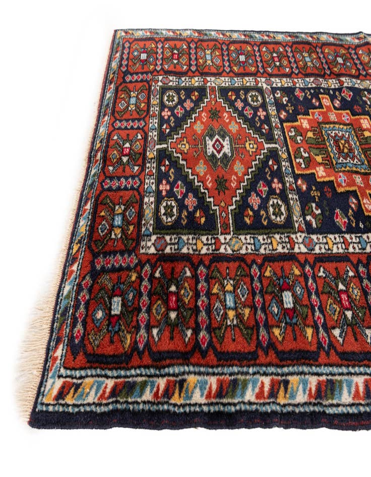 Detail image of 3' 3 x 4' 8  Hand Knotted Yalameh Wool Rug