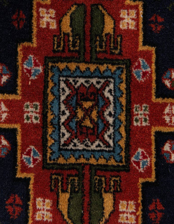 Detail image of 3' 3 x 4' 8  Hand Knotted Yalameh Wool Rug