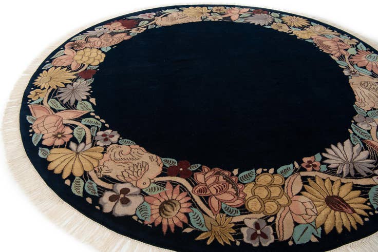 Detail image of 8' 2 x 8' 2 Hand Knotted Agra Oriental Wool Round Rug
