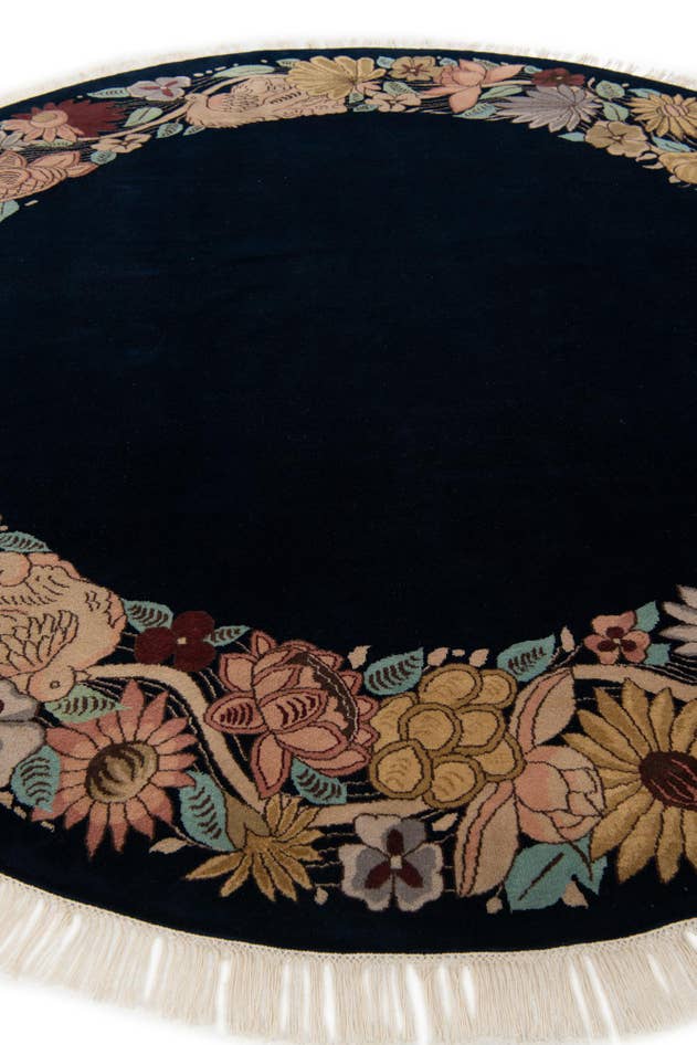 Detail image of 8' 2 x 8' 2 Hand Knotted Agra Oriental Wool Round Rug